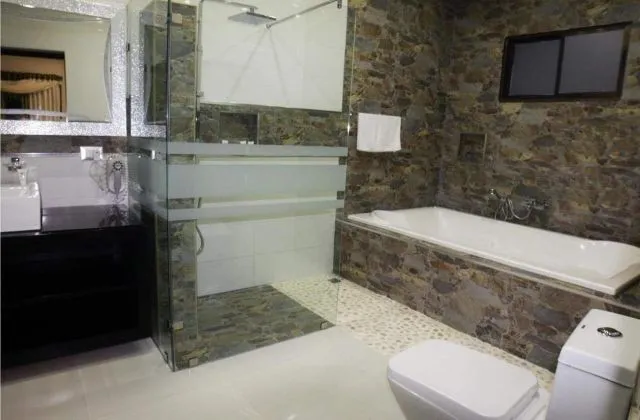 Hotel La Morada Santo Domingo Chambre salle de bain